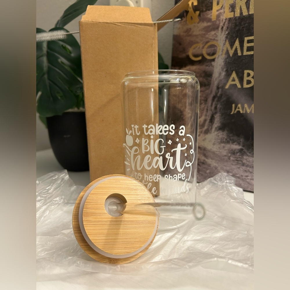 5/$25 NIB Environment Friendly Glass Water Bottle with Bamboo Lid & straw